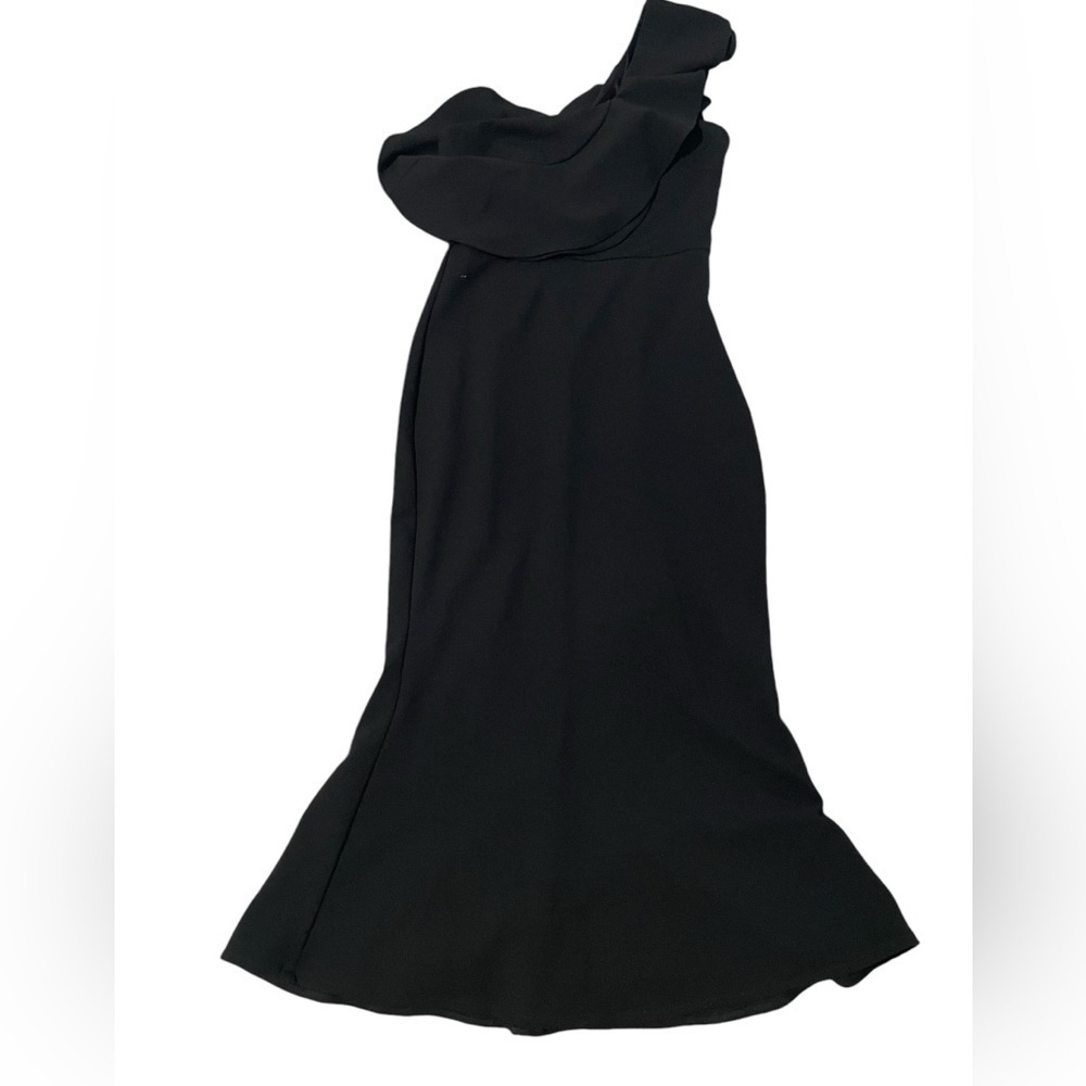 Lulu’s one shoulder pencil dress